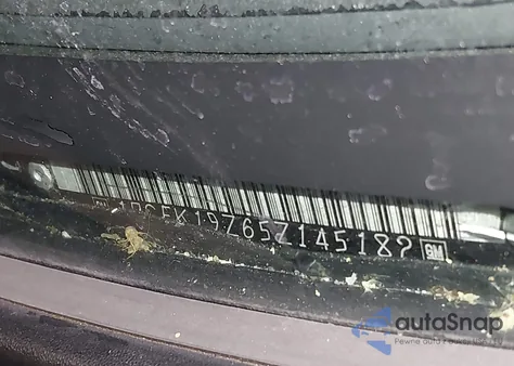 2005 Chevrolet Silverado 1500 Z71 z USA, uszkodzony, nr VIN 1GCEK19Z65Z145182